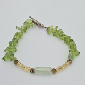 Vintage GENUINE PERIDOT Chip Bracelet Gemstone Quartz Silver Tone Toggle 6.75"